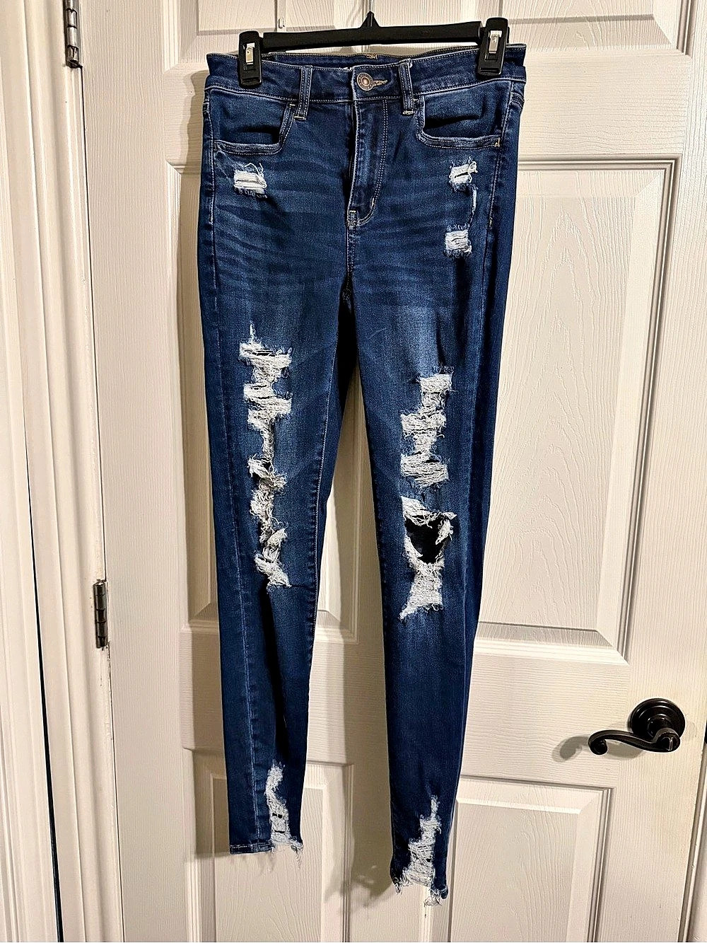 American Eagle Distressed Skinny Jeans Waist 6 Long